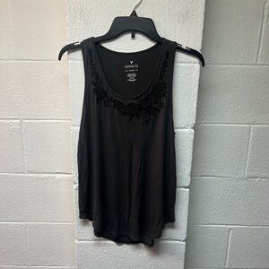 American Eagle Outfitters Gray & Black Floral Tank Top. Small